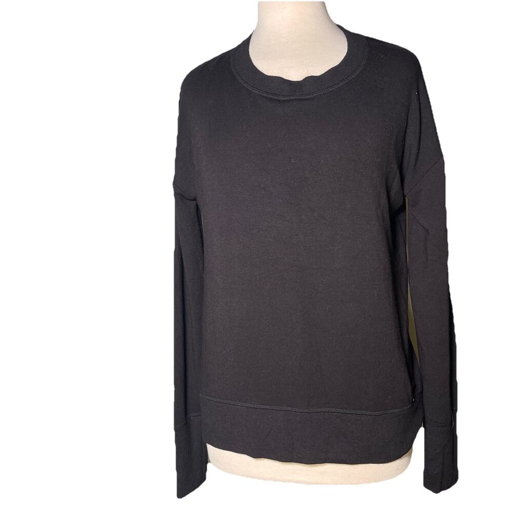 Athleta Women's XS Black Long Sleeve Pullover Sweater Black with Thumb Holes